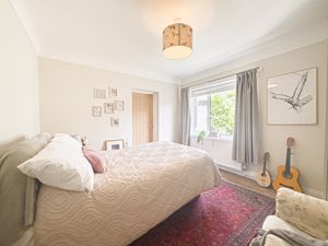 Photo 33- click for photo gallery